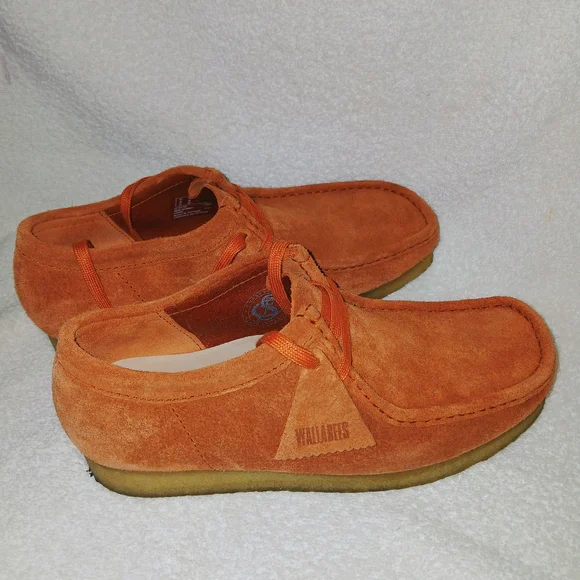 Clarks Men's Orange Suede Wallabees - Picture 1 of 5